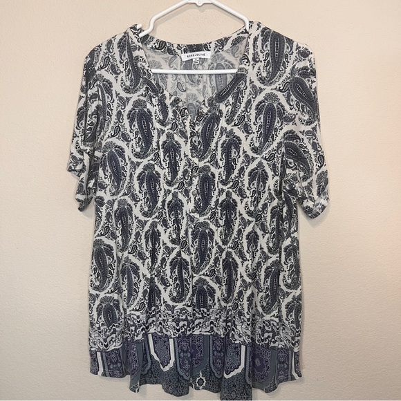 Plus Size Blue Paisley Tunic Top 1X Flowy Peasant Boho Blouse - Picture 4 of 7